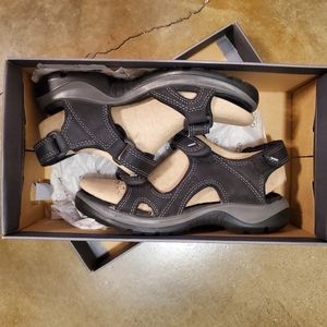Womens Ecco Yucatan Offroad Sport Sandals size 35 (us 6)